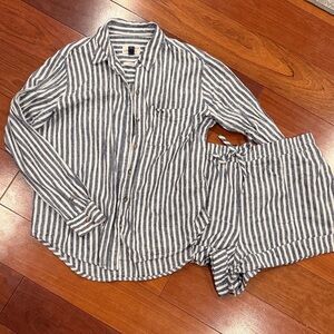 Universal Thread • Striped Button-Up Shirt (S) and Shorts (M) Set